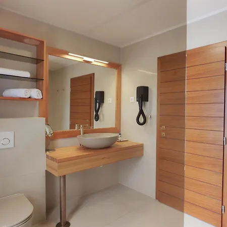 Lojena -murter Luxury מורטר