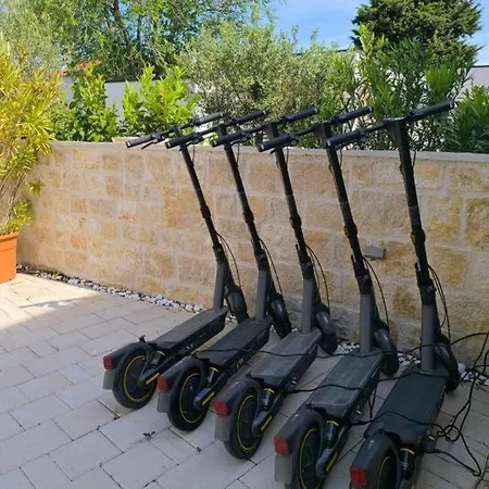 דירה Lojena -murter Luxury מורטר