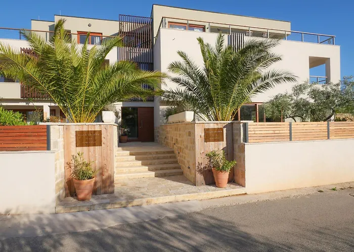 Lojena -murter Luxury *