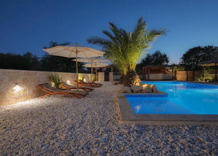 Lojena -murter Luxury Apartamento